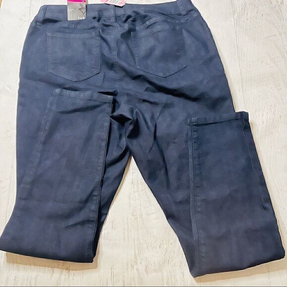 NWT Torrid “Sophia” w/navy rinse Sz 16R - Picture 8 of 11